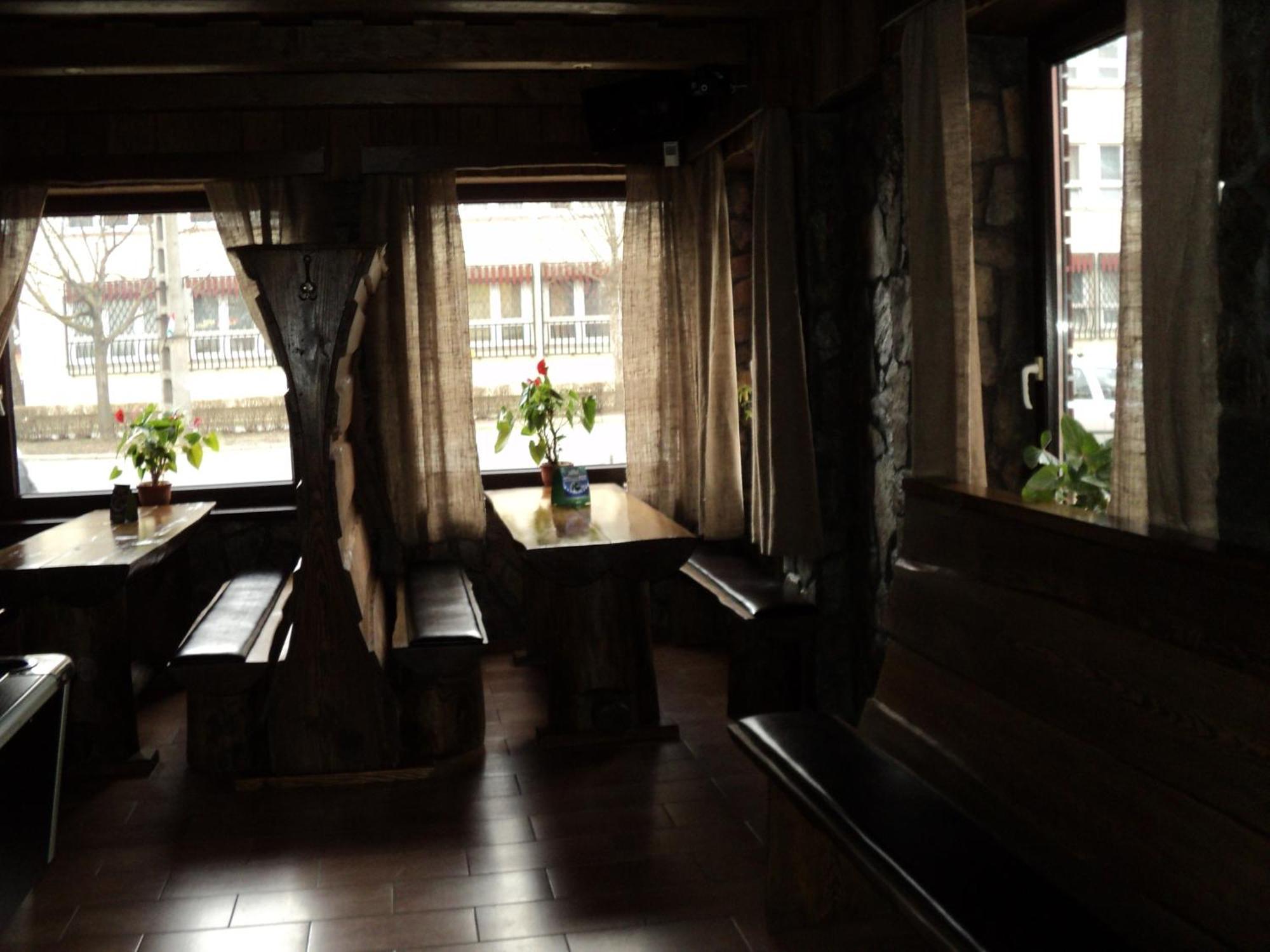 Kovacs Hotel Superior Vasarosnameny Bagian luar foto